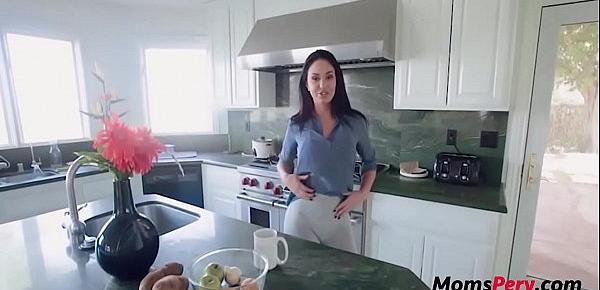  Mom Shows Son What A Really Lady Feels Like- Brooke Beretta